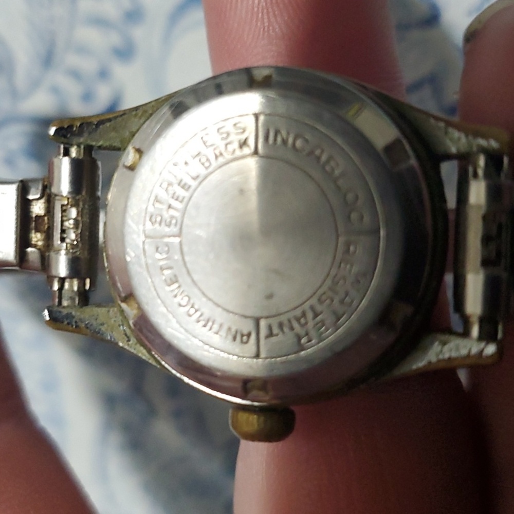 Antique Calvert Watch - Picture 2 of 3